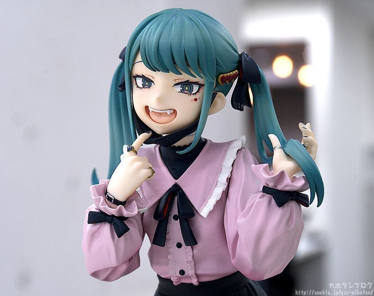 Оригінальна аніме фігурка POP UP PARADE Hatsune Miku: The Vampire Ver. L Size | Оригінальна аніме фігурка